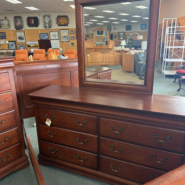 DRESSER WITH MIRROR BTK