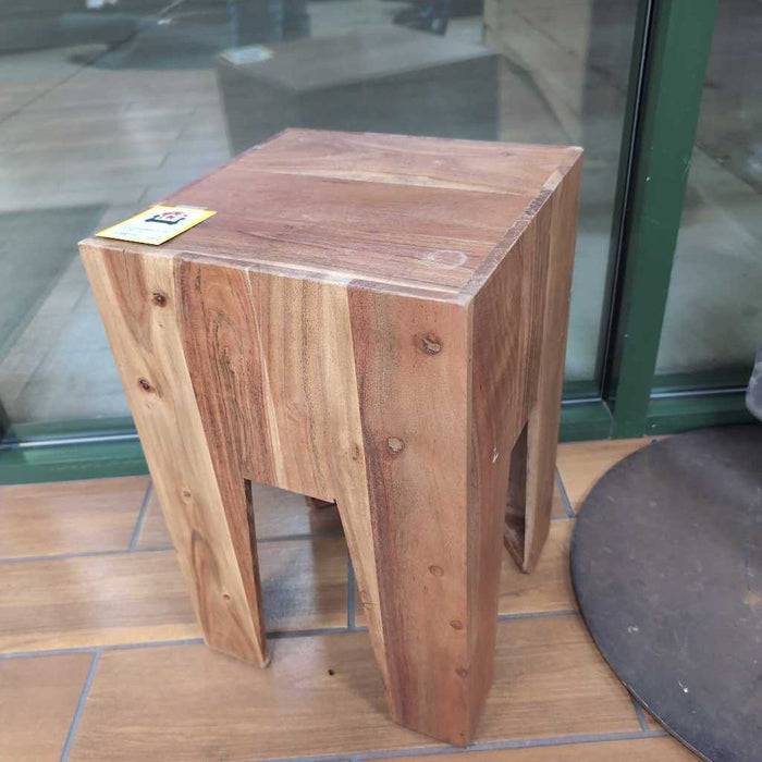 PLANT STAND