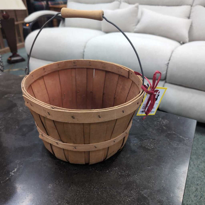 BASKET DECOR