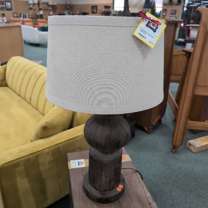 WOODEN LAMP