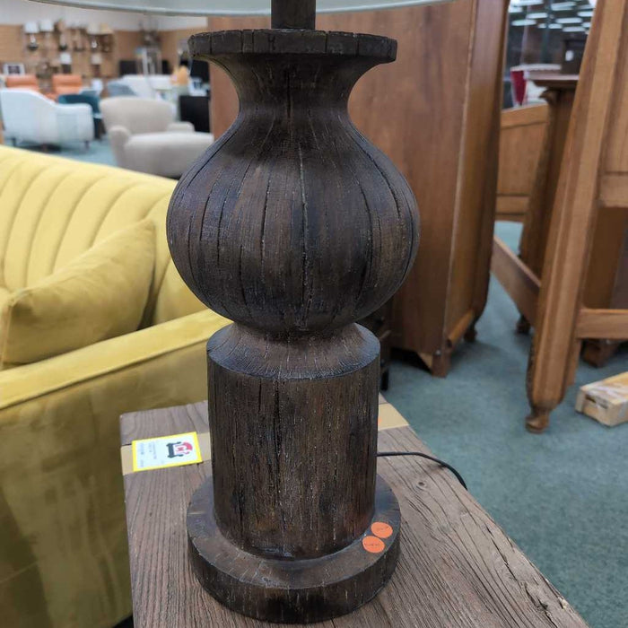 WOODEN LAMP