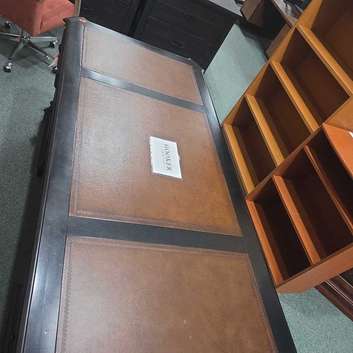 HOOKER EXECUTIVE DESK LSH