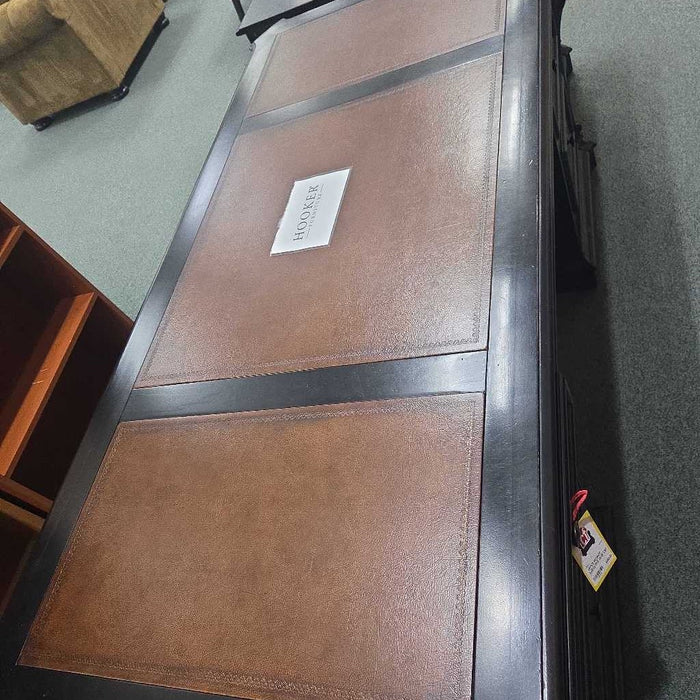 HOOKER EXECUTIVE DESK LSH