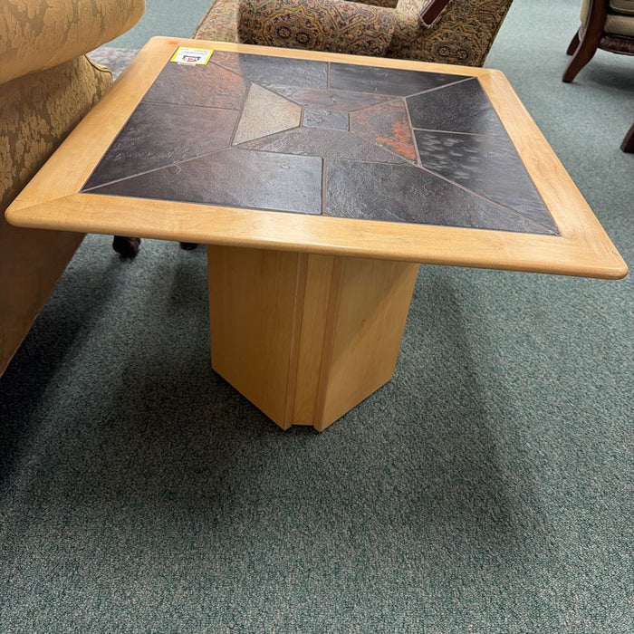 END TABLE STONE INSET KL
