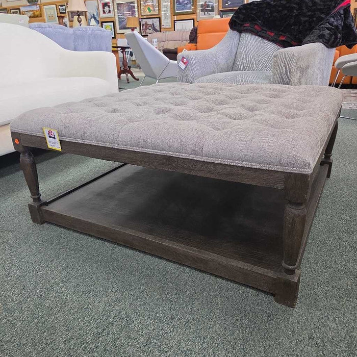 TUFTED OTTOMAN BBM