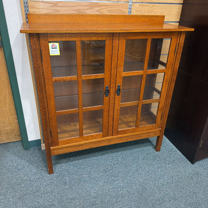 CURIO CABINET BTK
