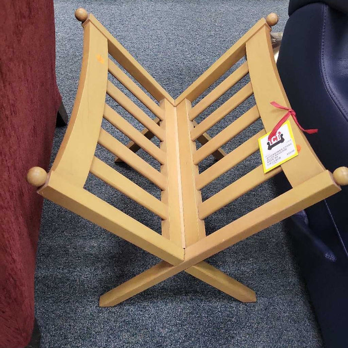 ETHAN ALLEN MAGAZINE RACK BA