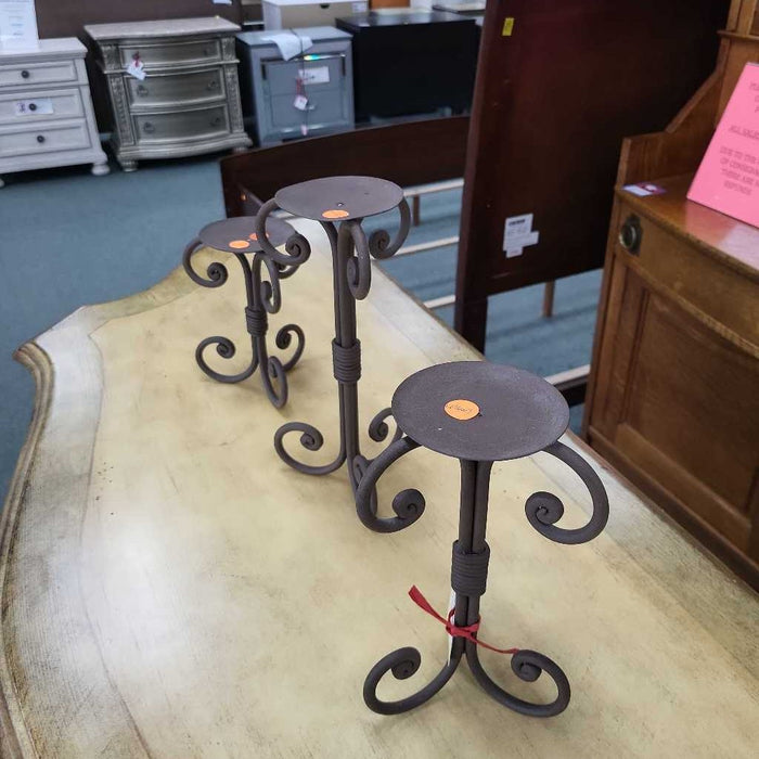 SET OF 3 CANDLE HOLDERS BA