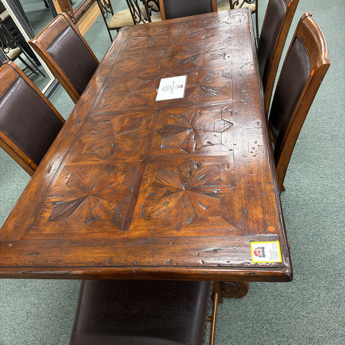 THEODORE ALEXANDER TABLE MIH