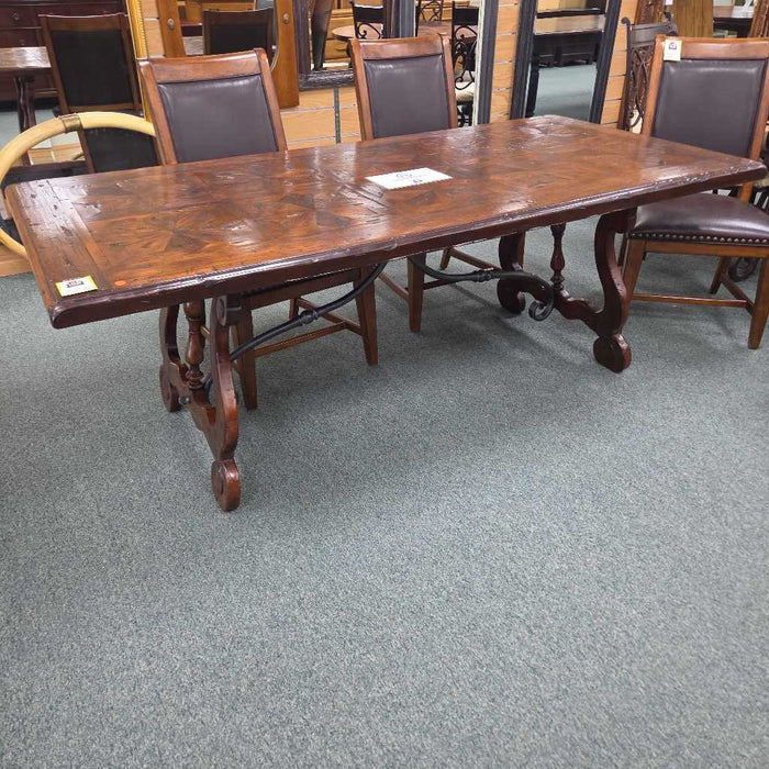 THEODORE ALEXANDER TABLE MIH