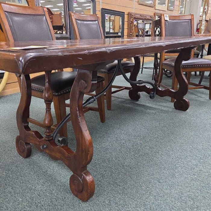 THEODORE ALEXANDER TABLE MIH