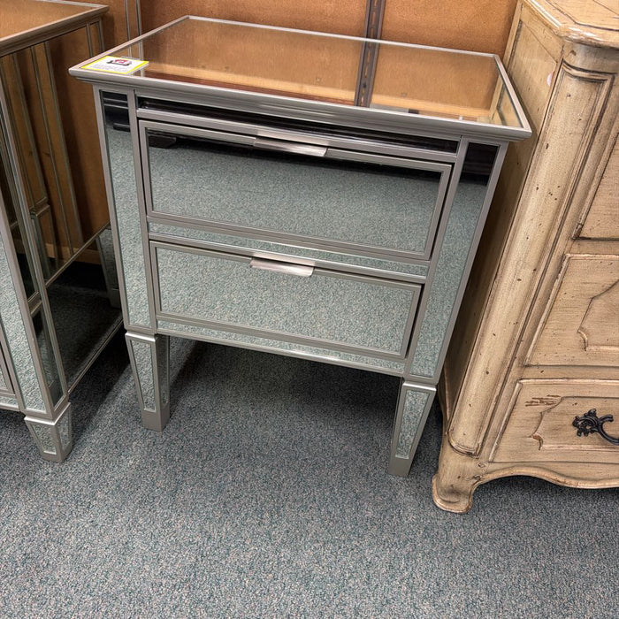POTTERY BARN PARK 2-DRAWER NIGHTSTAND BAH