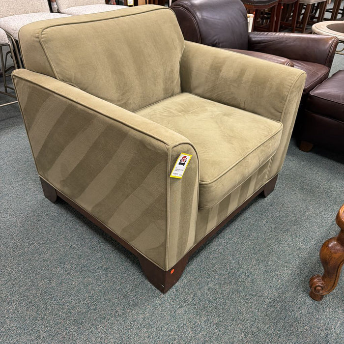 ACCENT CHAIR TB