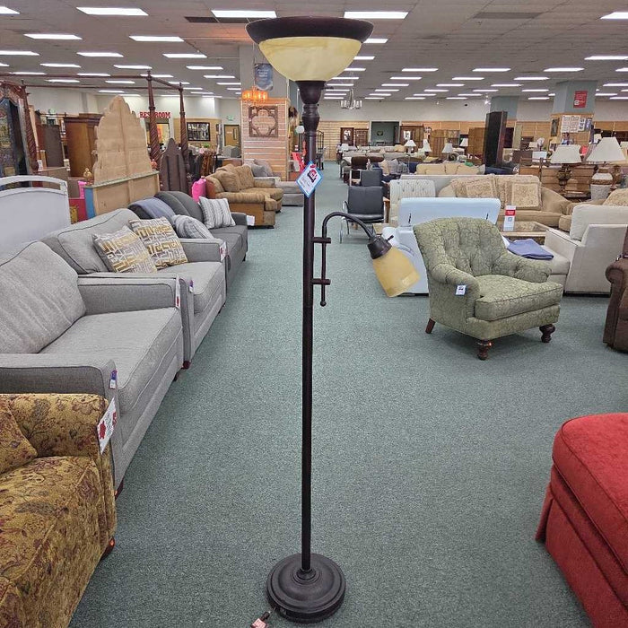 FLOOR LAMP AT