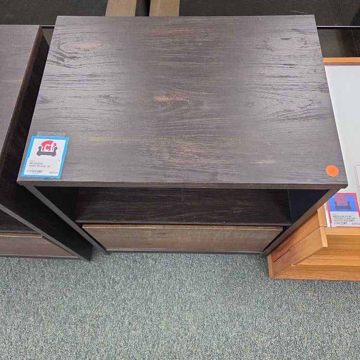 NIGHTSTAND AL