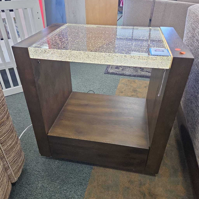 CARACOLE NIGHTSTAND LSH