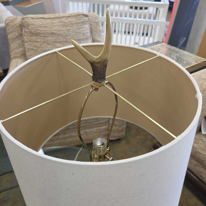 ANTLER LAMP AT