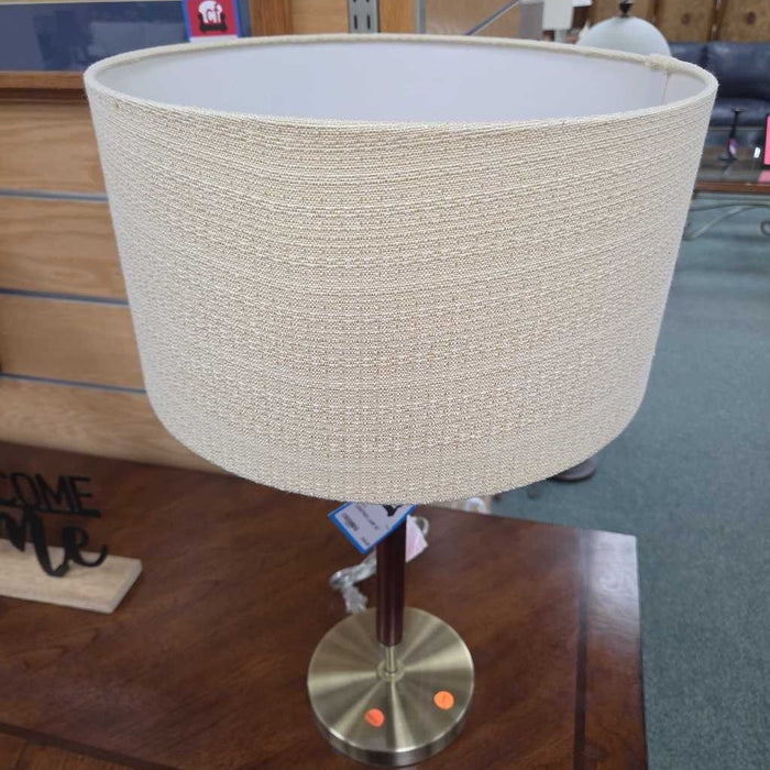 LAMP BT