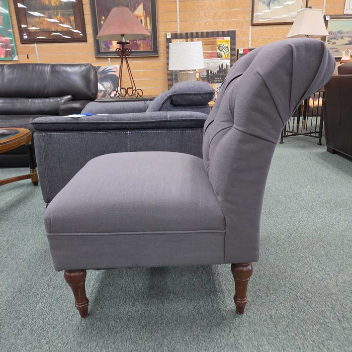 ARMLESS GREY CHAIR AT