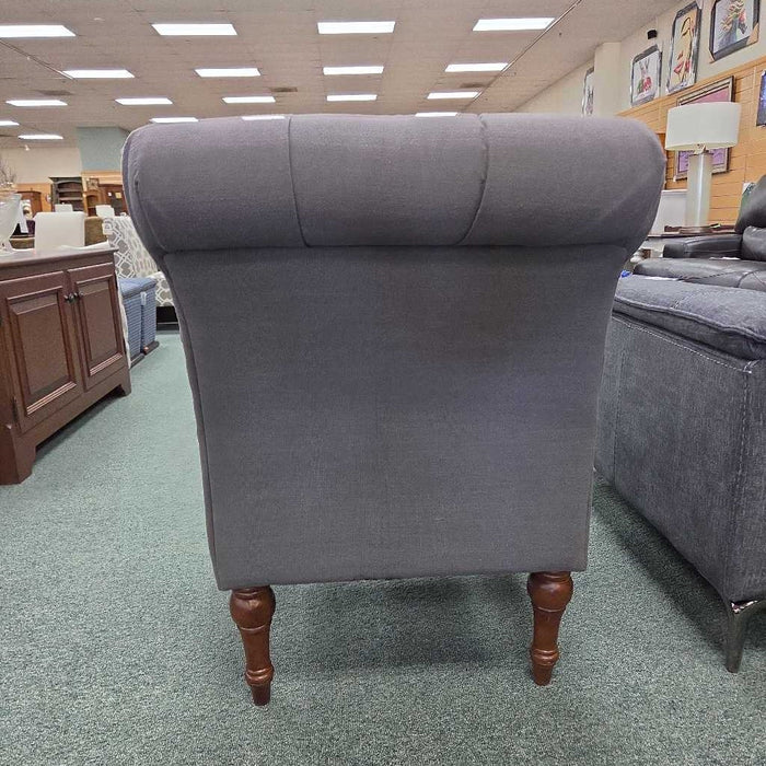 ARMLESS GREY CHAIR AT