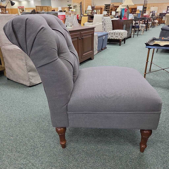 ARMLESS GREY CHAIR AT