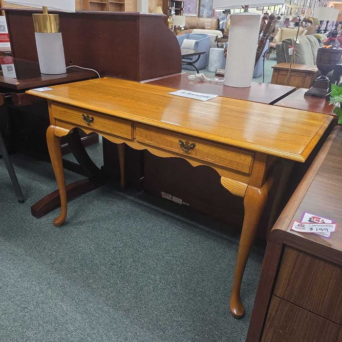 BROYHILL DESK BAH