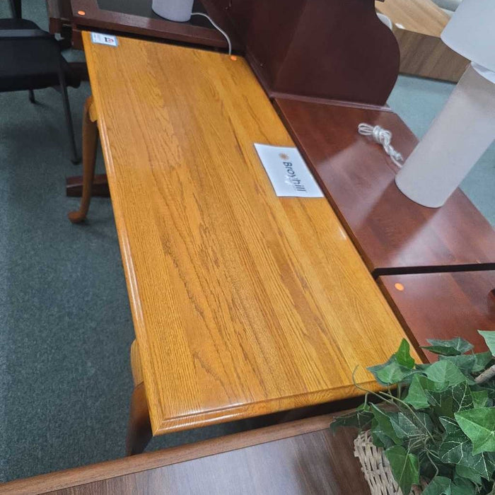 BROYHILL DESK BAH