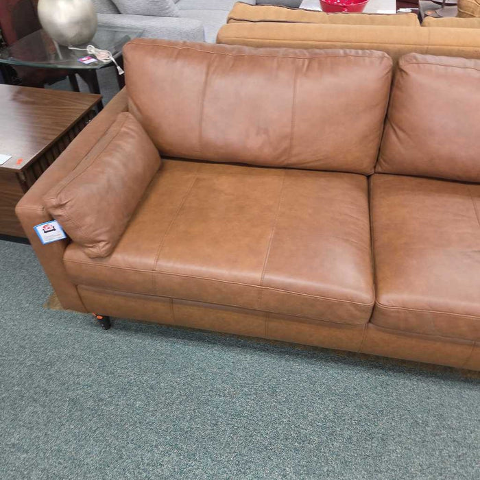 TRAFTON LEATHER SOFA KLH