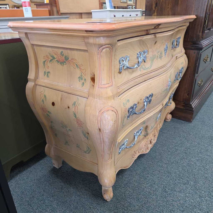 PULASKI CHEST OF DRAWERS LLM