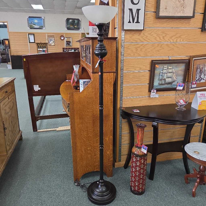 BLACK FLOOR LAMP KL