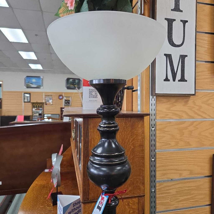 BLACK FLOOR LAMP KL