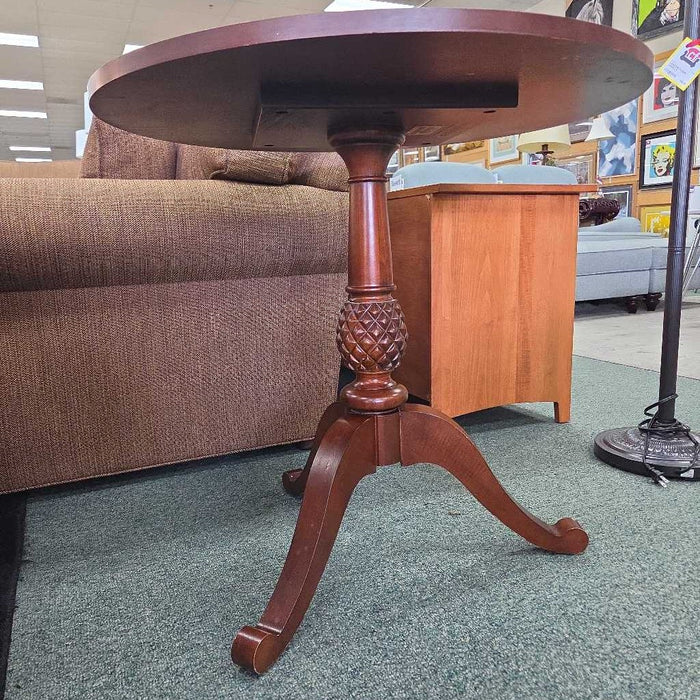 ACCENT TABLE KL