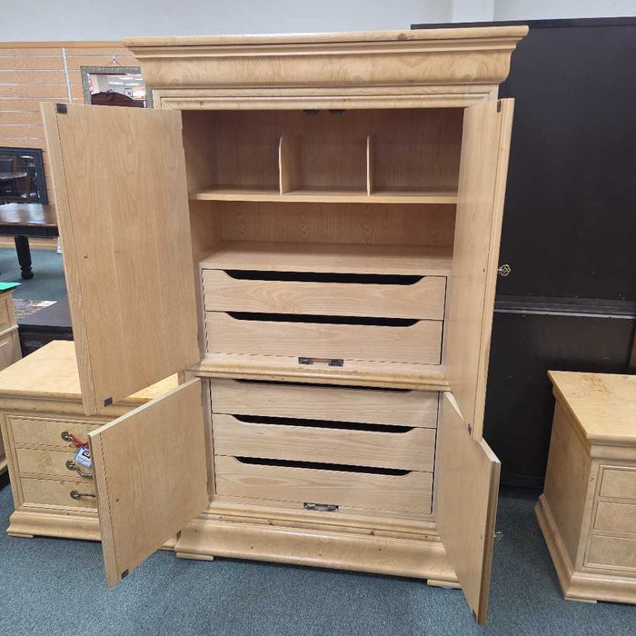 HENREDON ARMOIRE BKS