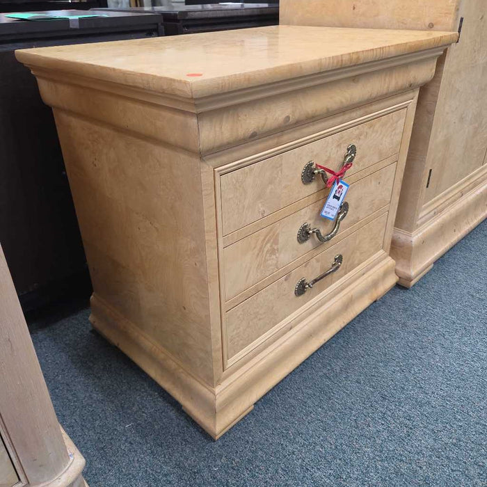 HENREDON NIGHTSTAND KL
