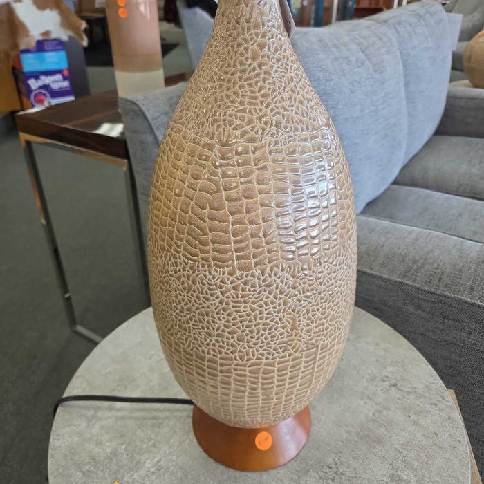 LAMP AT