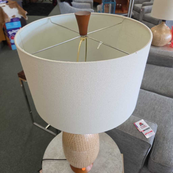 LAMP AT
