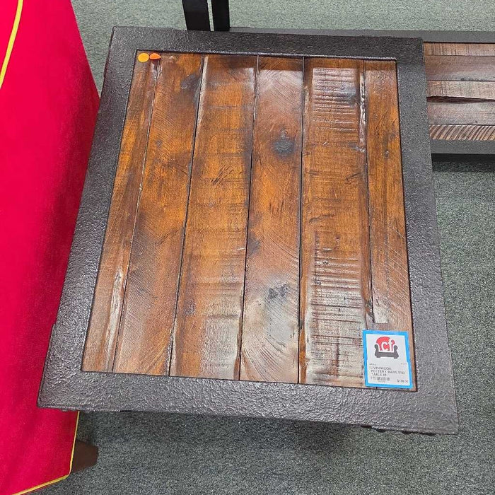 POTTERY BARN END TABLE MI