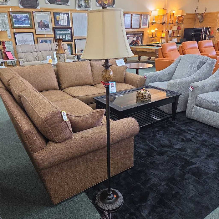 FLOOR LAMP AT