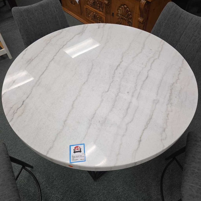 PUB TABLE WITH 4 STOOLS ATH