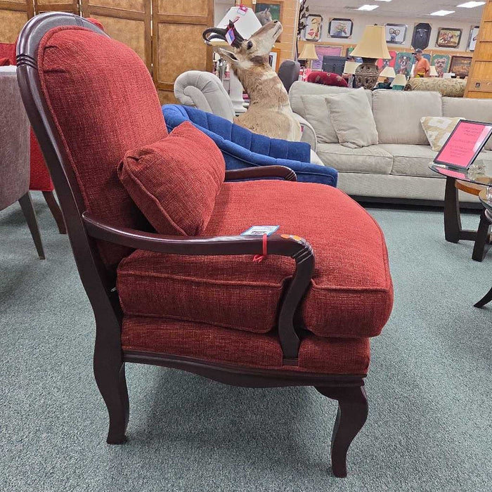 ACCENT CHAIR TB
