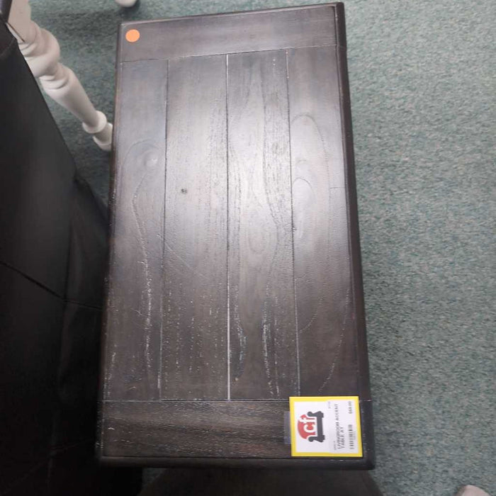 ACCENT TABLE AT