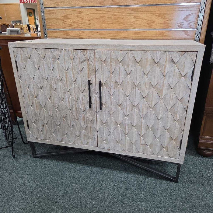 ACCENT CABINET BAH