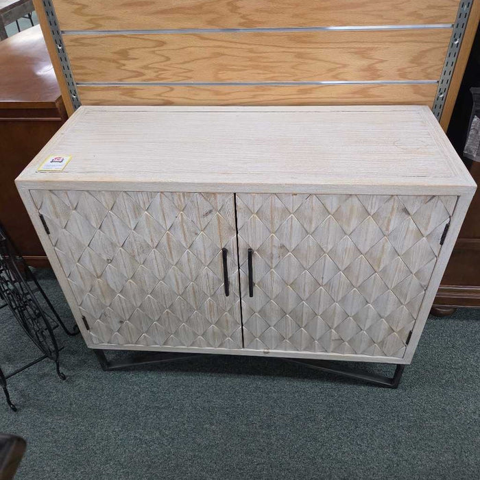 ACCENT CABINET BAH