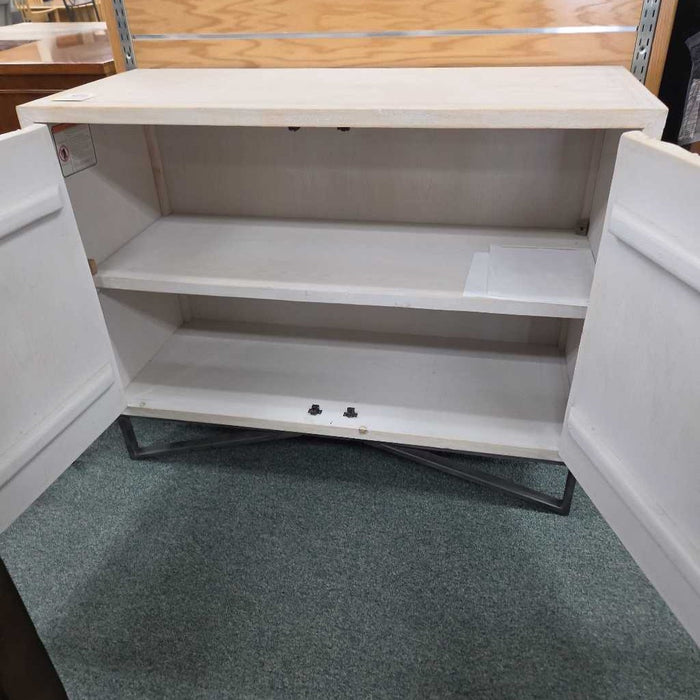 ACCENT CABINET BAH