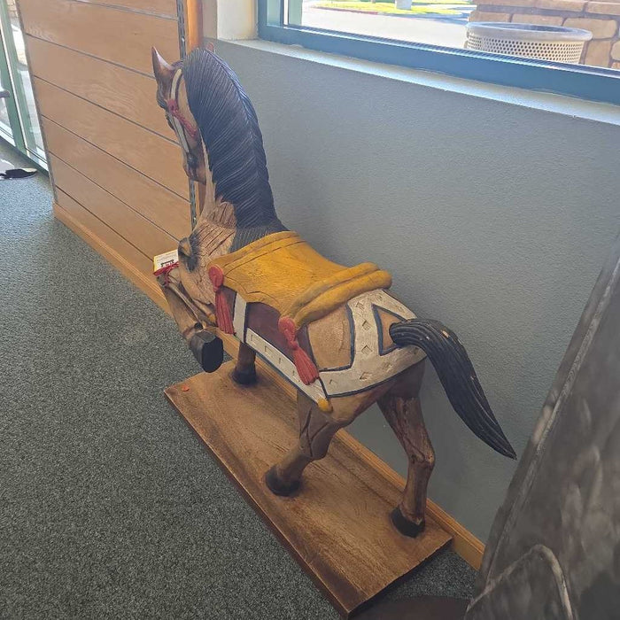 HORSE SCULPTURE BTK