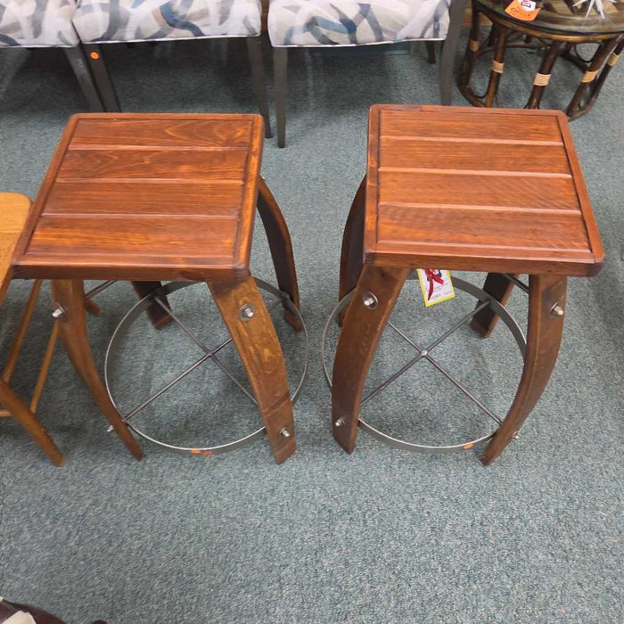 SET OF 2 STOOLS BIH