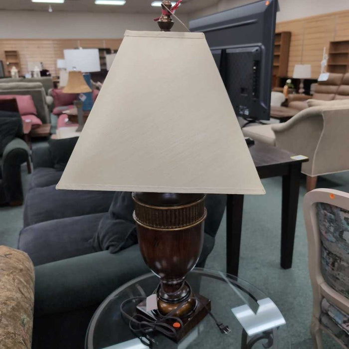 LAMP AT