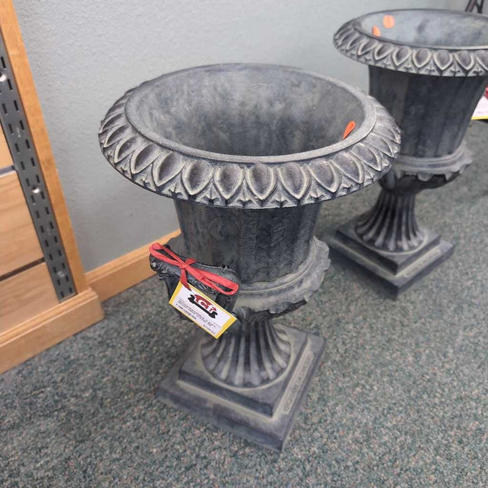 CAST IRON URN VASE MI