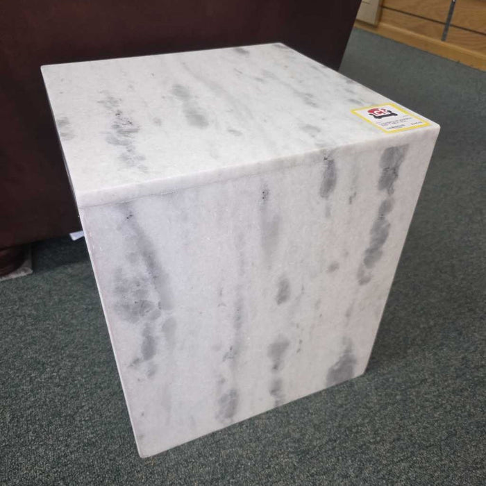 MARBLE END TABLE BTK
