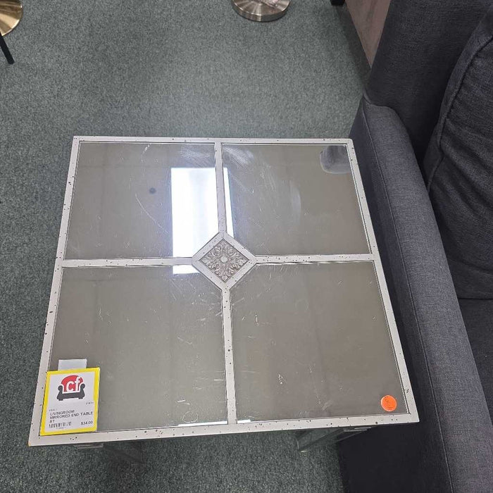 MIRRORED END TABLE BT